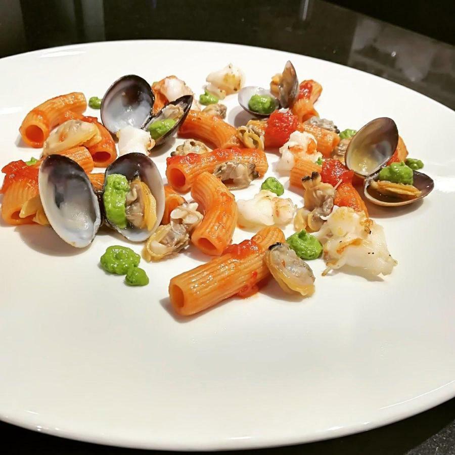 Trarivi Castello Di Albereto酒店 外观 照片